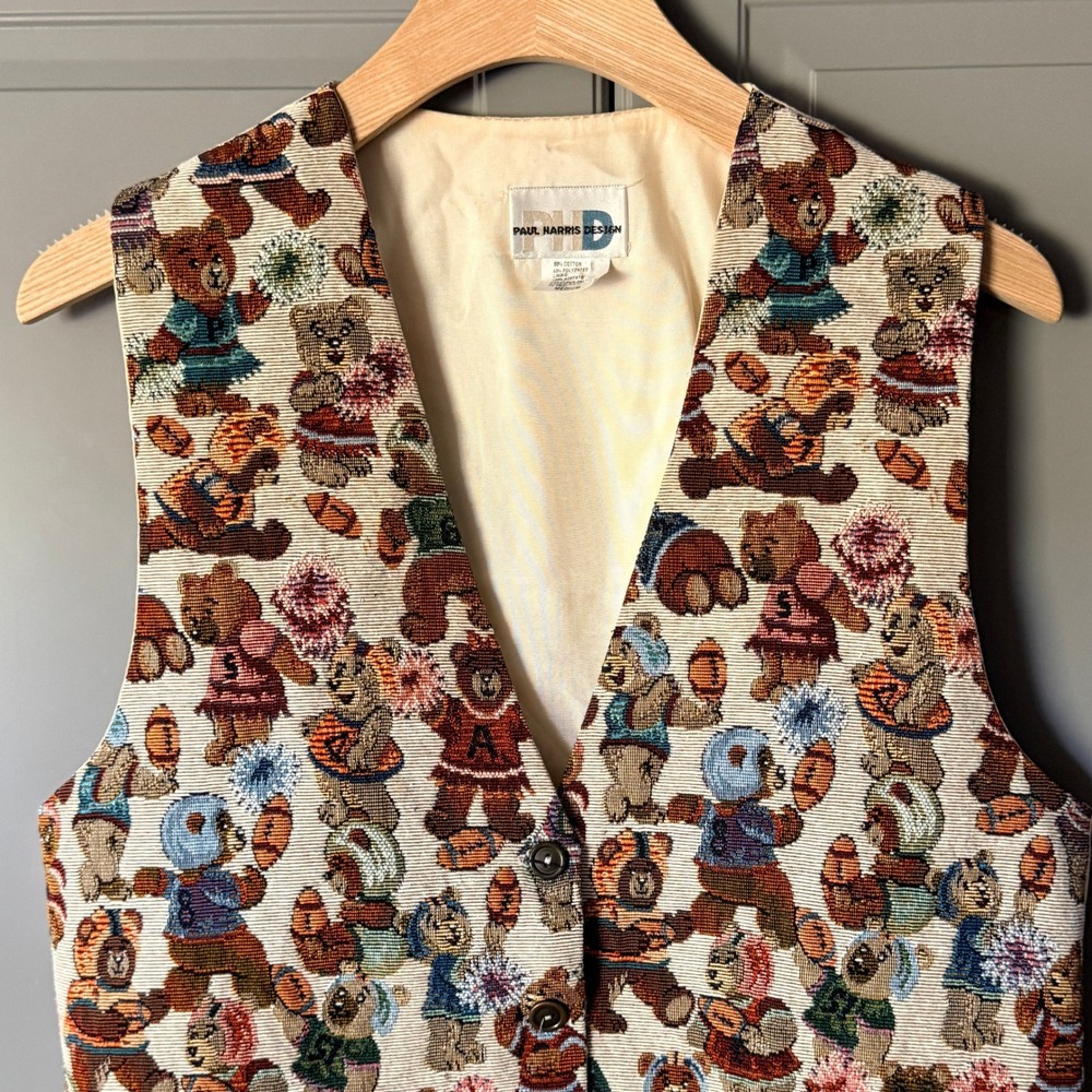 Paul Harris Design Vintage Women's Teddy Bear Sports Tapestry Vest, Cream, M - Picture 3 of 11